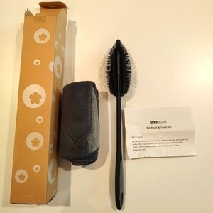 KochBlume Two-Piece Silicone Bottle Brush Set For Cleaning Microfiber Towel NIB